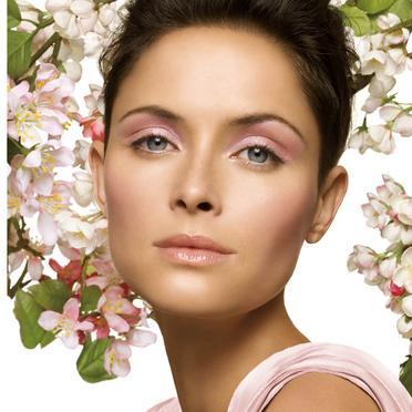 http://esprit-beaute.wifeo.com/images/maquillage-mariage-tendances-2009.jpg